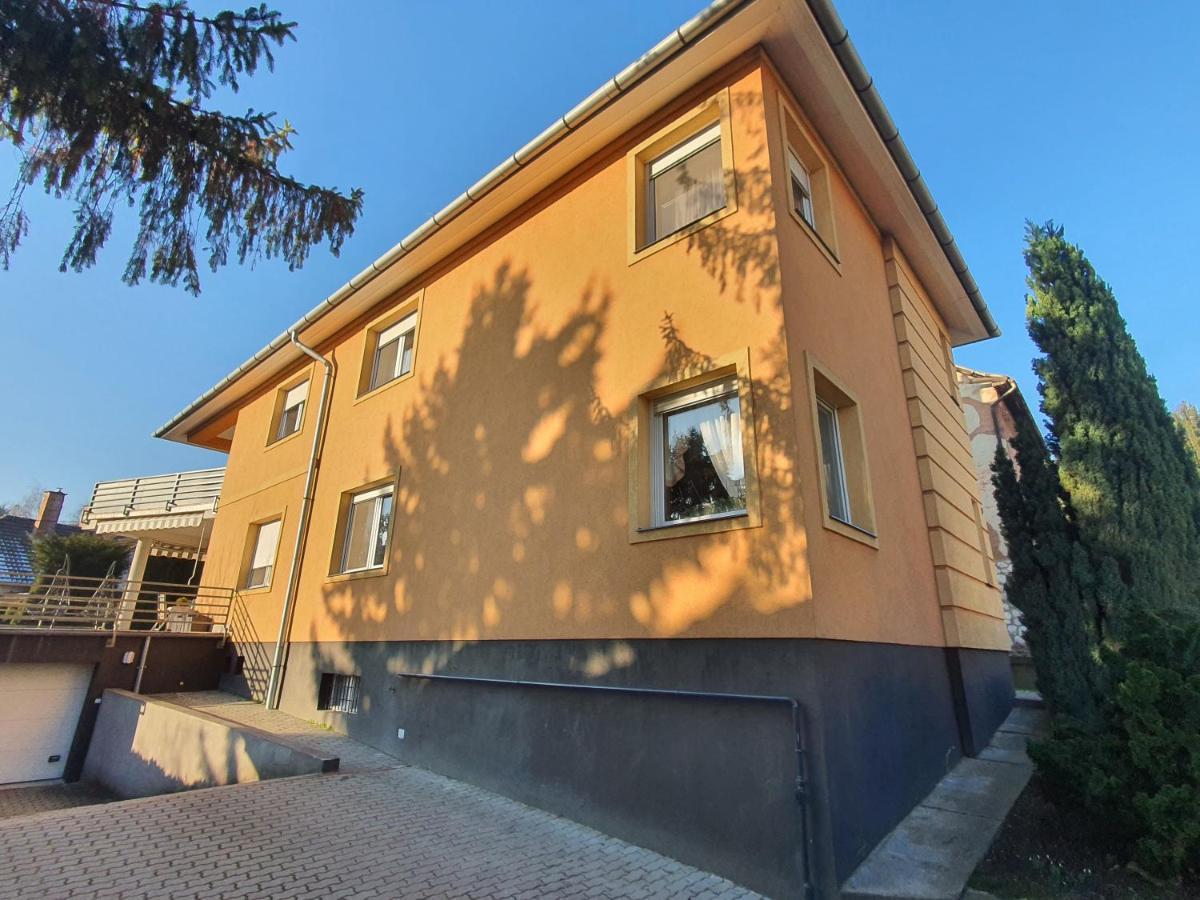 Adel Apartman Miskolc Exterior foto